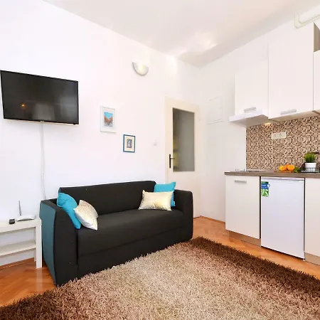 Apartment Studio Andela *